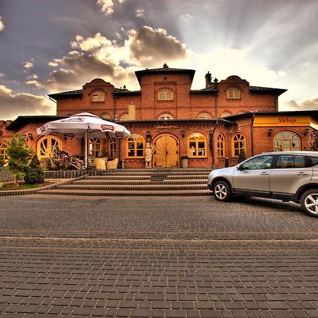 Hotel Staropolska โทมาสโชว ลูเบลสกี ภายนอก รูปภาพ