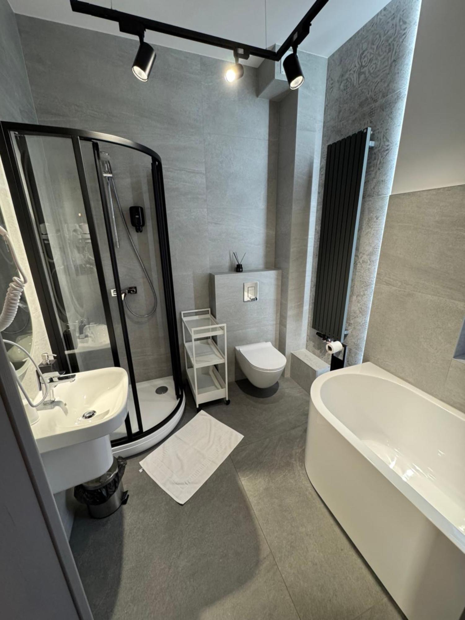 Hotel Staropolska โทมาสโชว ลูเบลสกี ภายนอก รูปภาพ