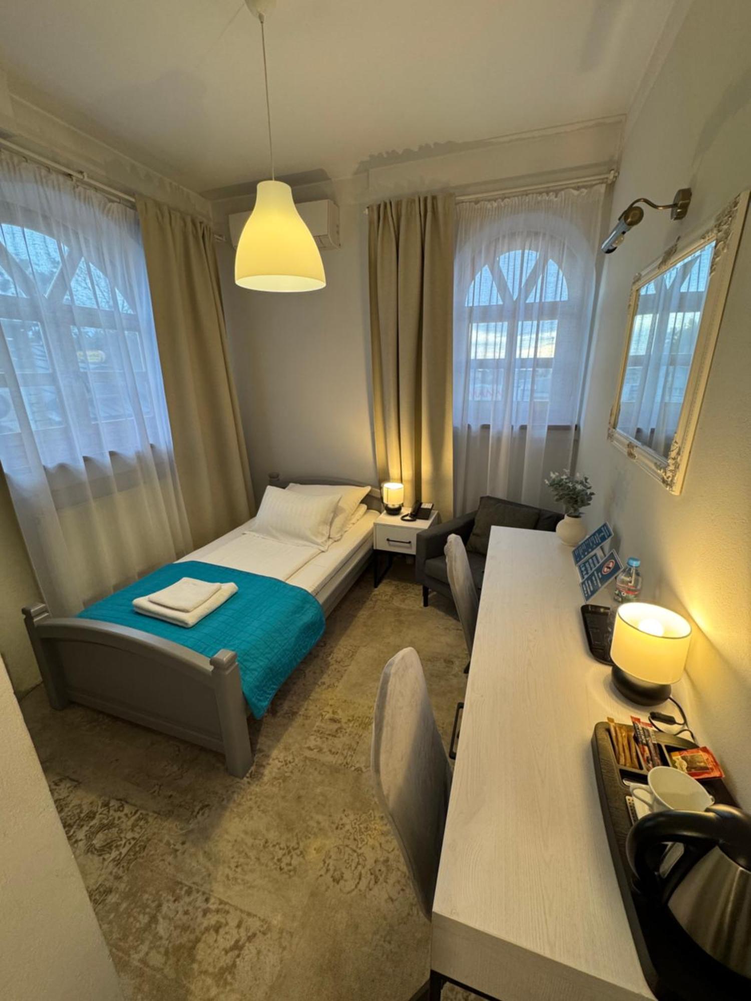 Hotel Staropolska โทมาสโชว ลูเบลสกี ภายนอก รูปภาพ