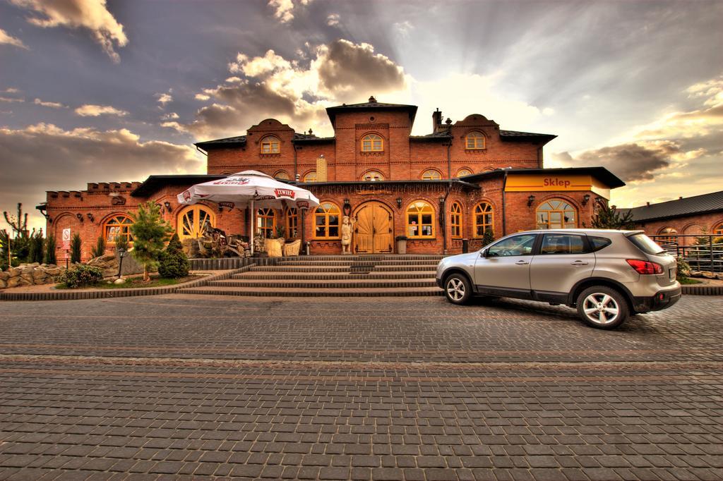 Hotel Staropolska โทมาสโชว ลูเบลสกี ภายนอก รูปภาพ